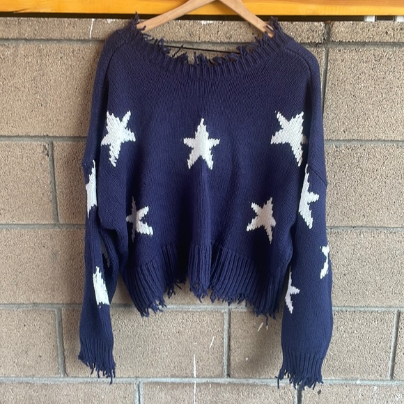 SOLD- Wildfox Palmetto Stars Navy Sweater - Picture 2 of 5